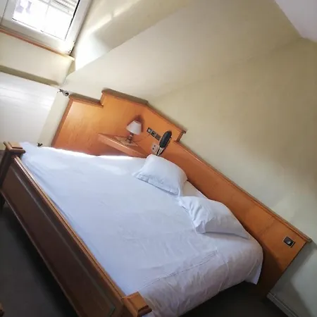 Logis Aux Comtes De Hanau Hotel