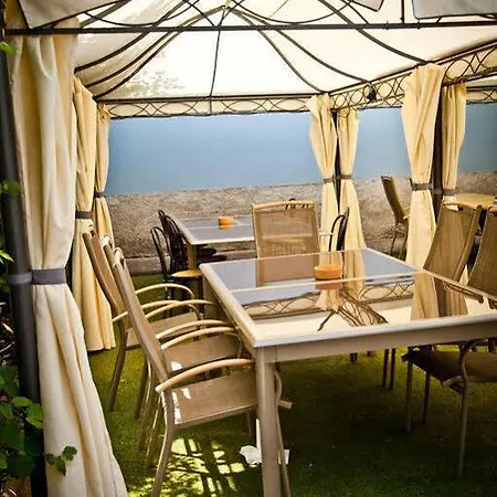 Logis Aux Comtes De Hanau Hotel Ingwiller